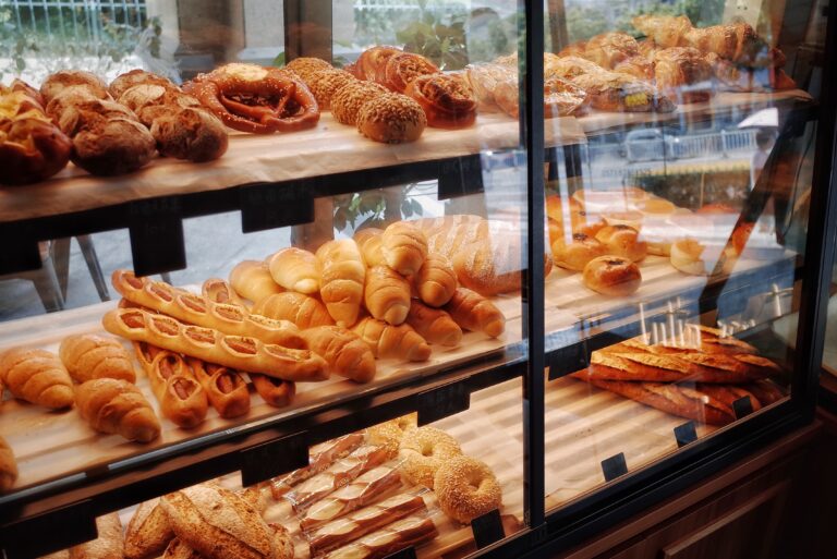 My Bakery - 🧁 Our bakery offers fresh and tasty treats for everyone. Enjoy our cakes, croissants, cookies, and breads in a cozy and friendly place. 🧁