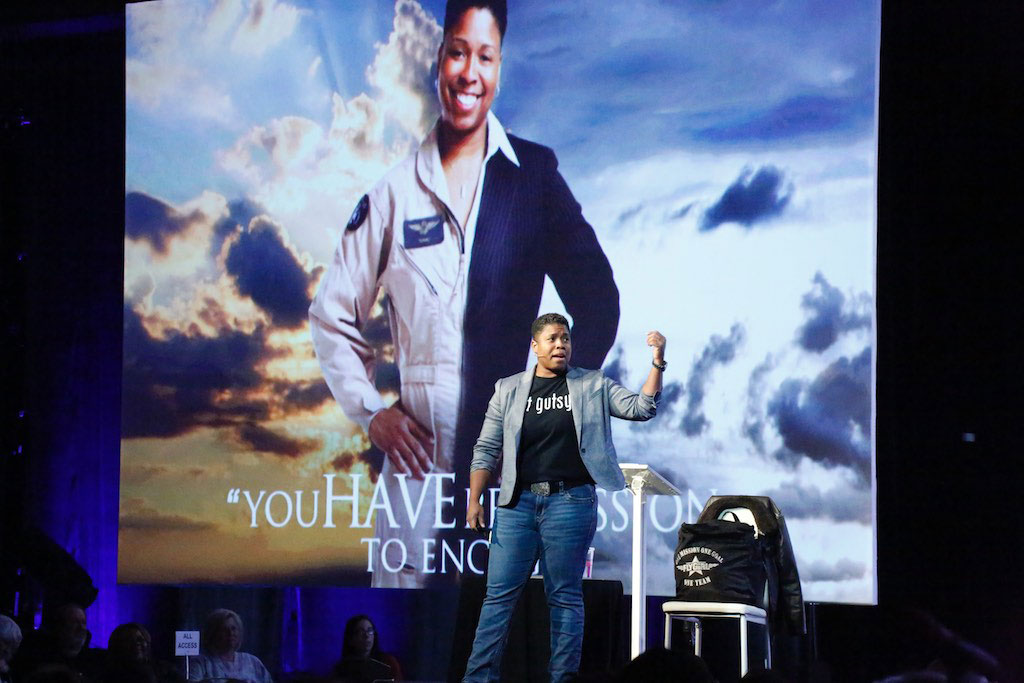 Vee Armour - Vernice-Keynote.jpg