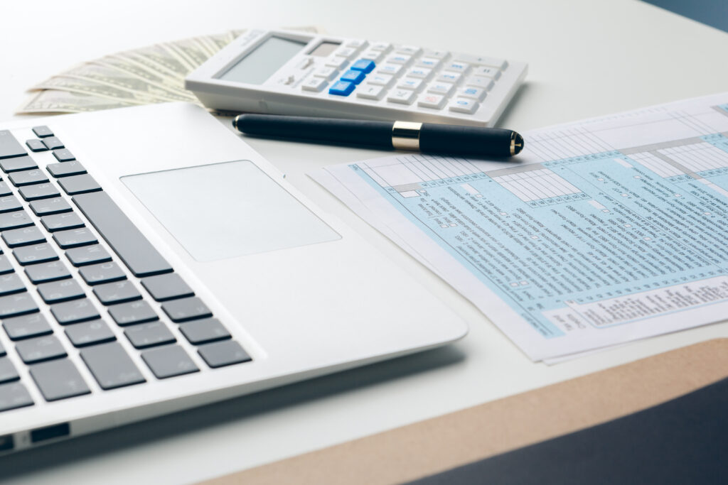 Ryan Cabrera - showing-business-and-financial-report-accounting-2023-11-27-05-02-49-utc-scaled.jpg